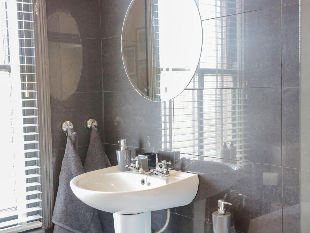 Cadnant Park Maisonette Конви Экстерьер фото